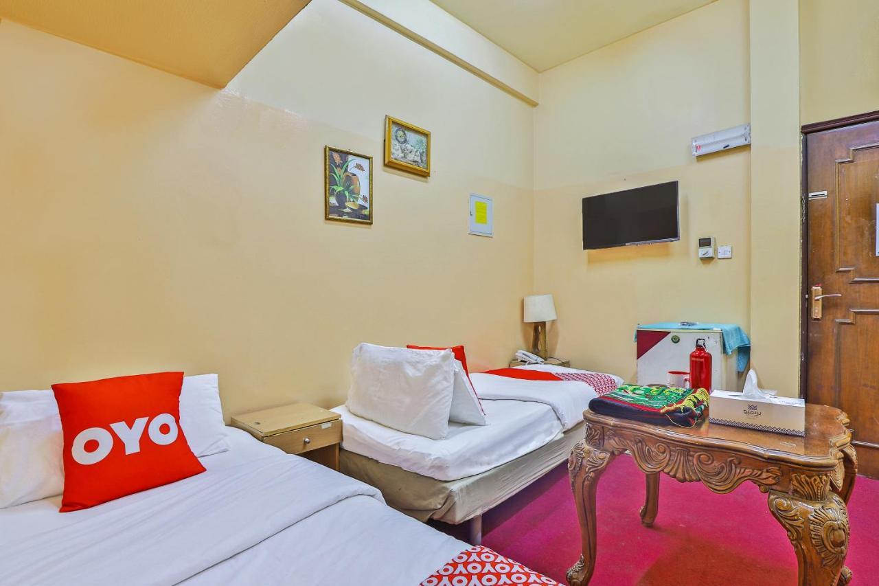 Oyo 393 Al Wehda Hotel Дубай Екстер'єр фото