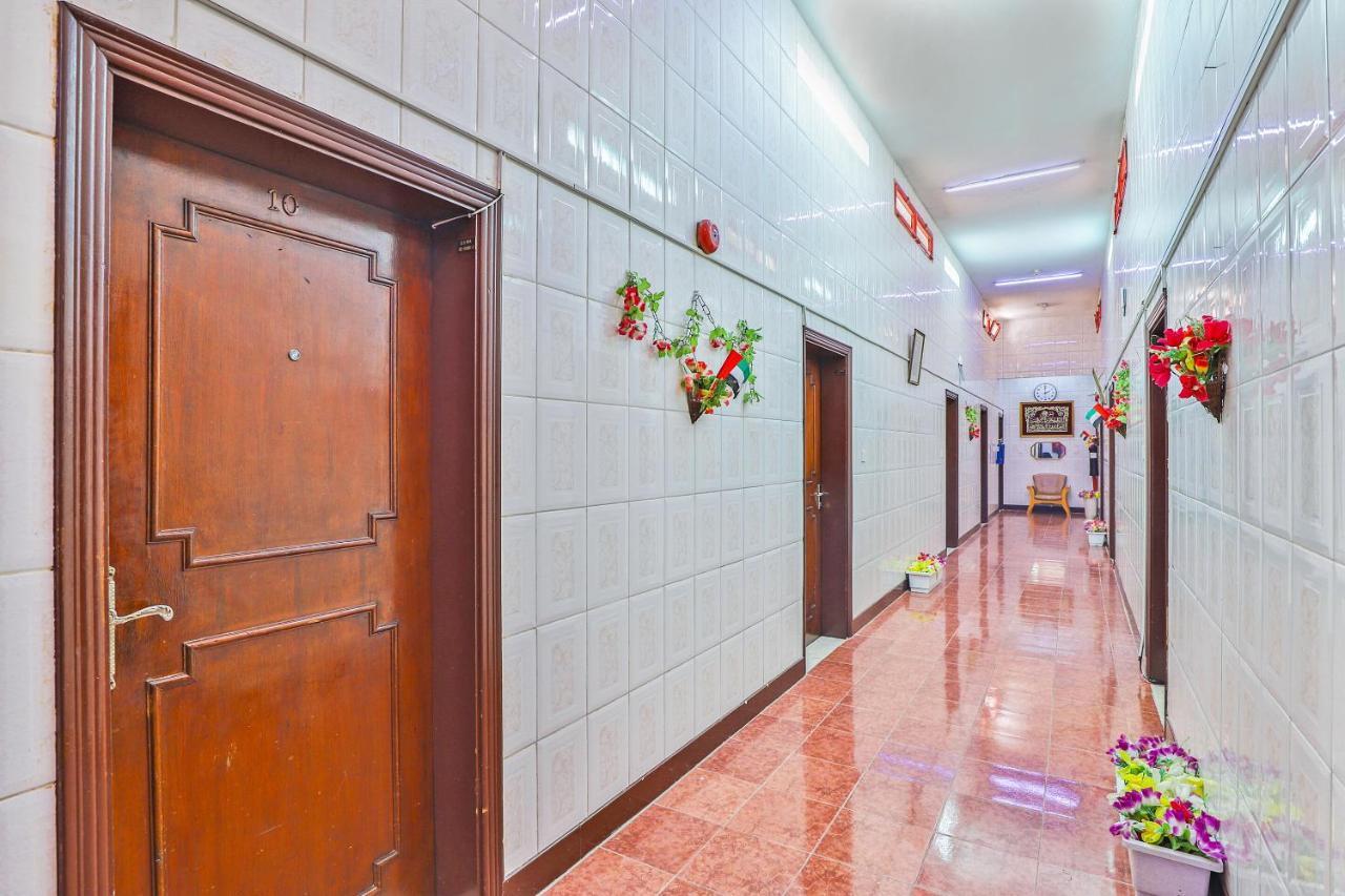 Oyo 393 Al Wehda Hotel Дубай Екстер'єр фото