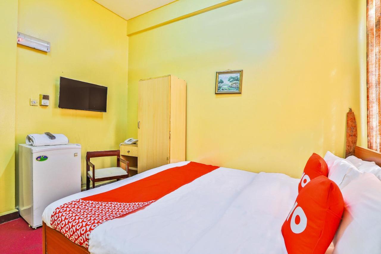 Oyo 393 Al Wehda Hotel Дубай Екстер'єр фото