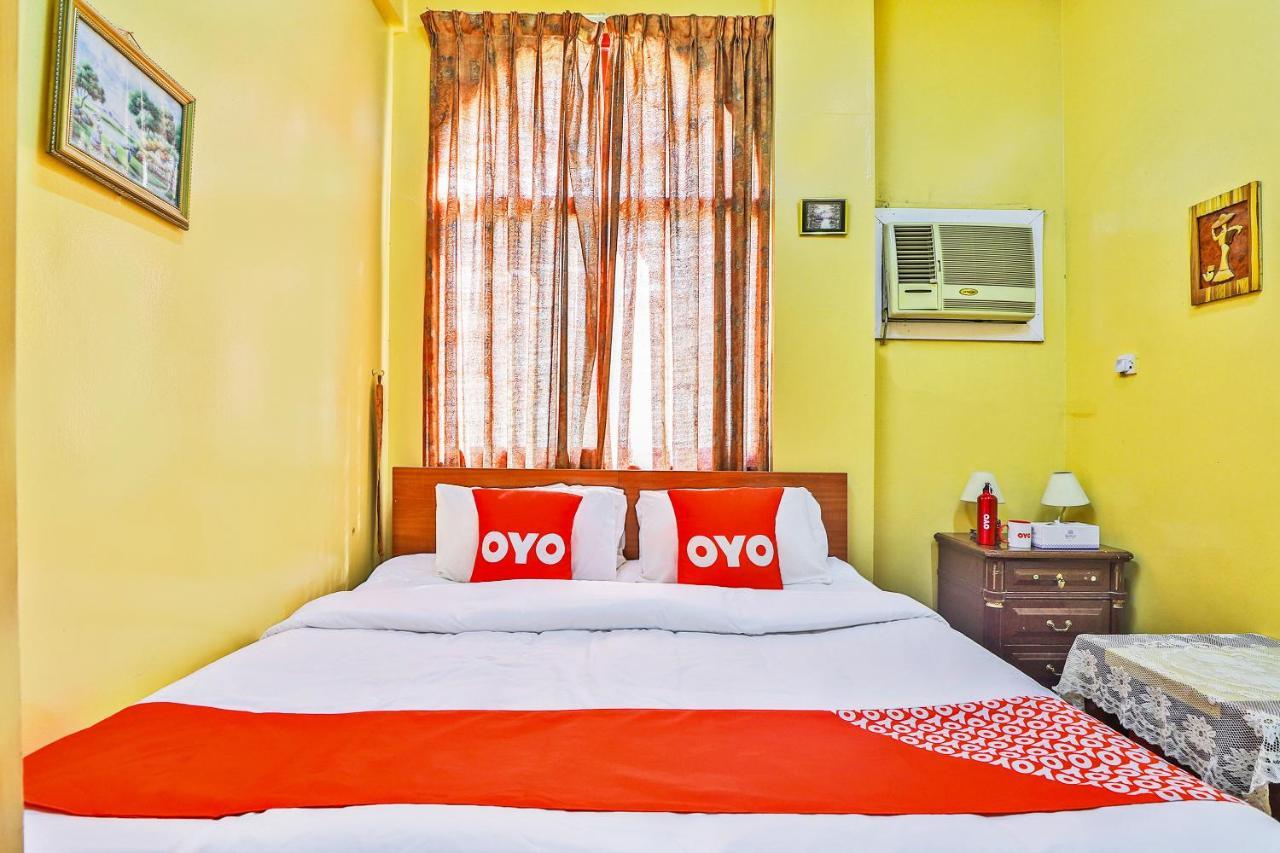 Oyo 393 Al Wehda Hotel Дубай Екстер'єр фото