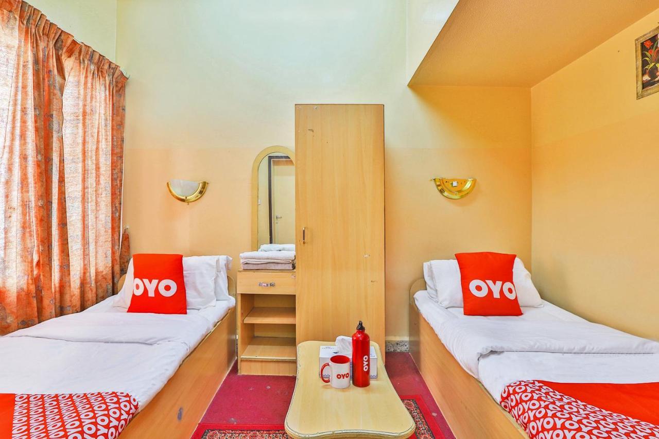 Oyo 393 Al Wehda Hotel Дубай Екстер'єр фото