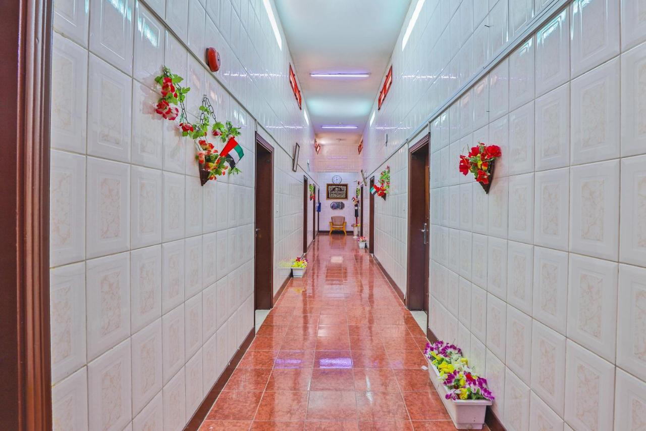 Oyo 393 Al Wehda Hotel Дубай Екстер'єр фото
