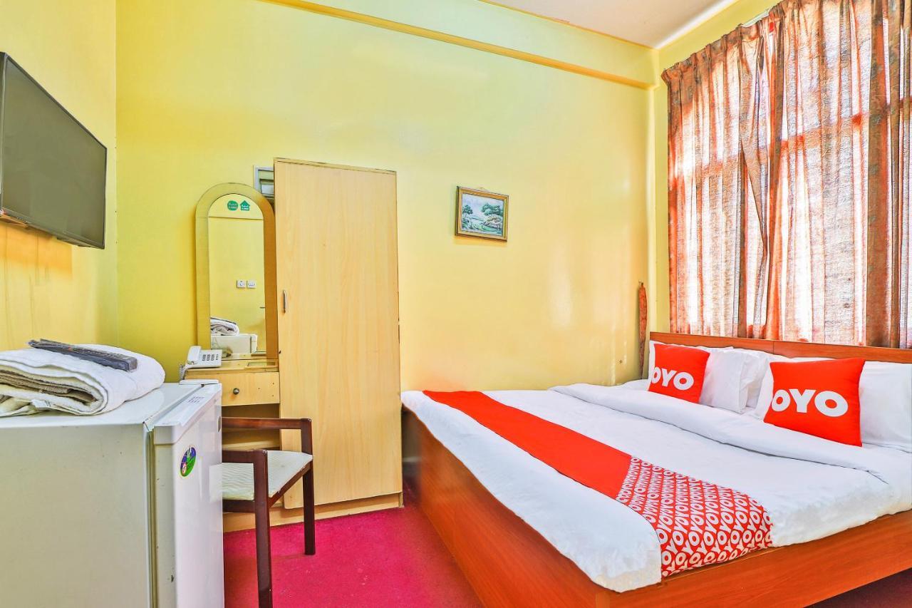 Oyo 393 Al Wehda Hotel Дубай Екстер'єр фото