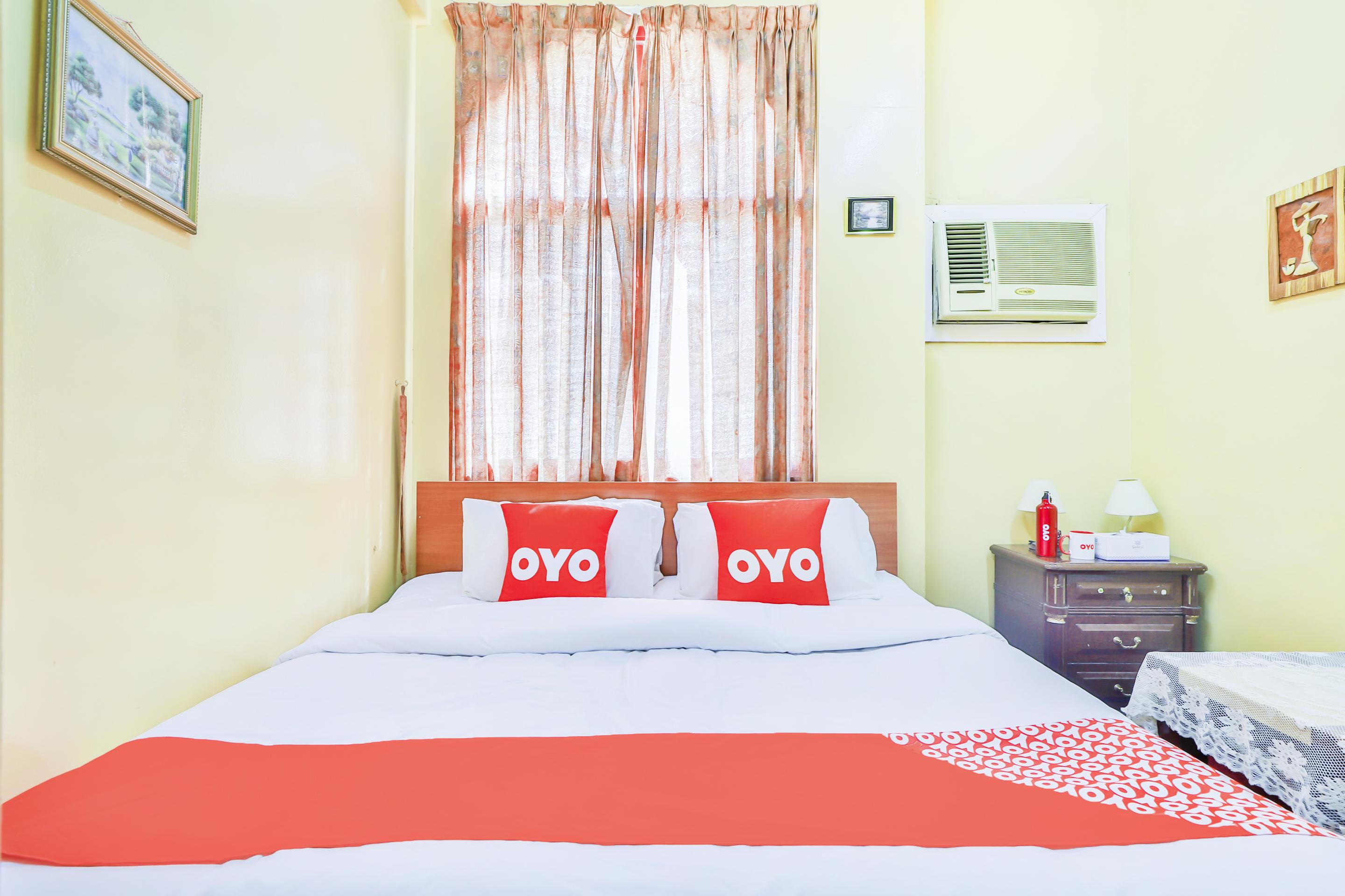 Oyo 393 Al Wehda Hotel Дубай Екстер'єр фото